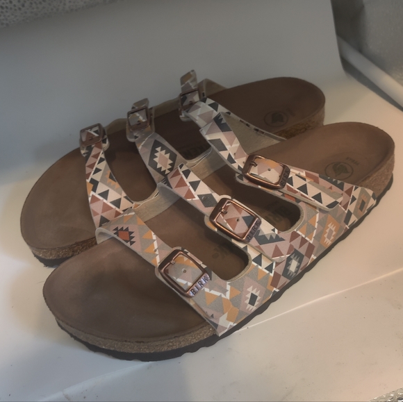 NWOT Vegan Birkenstock Florida Aztec print. Sz 38 N - Picture 5 of 7